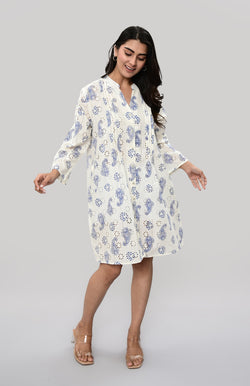 Ivory Indigo Bloom